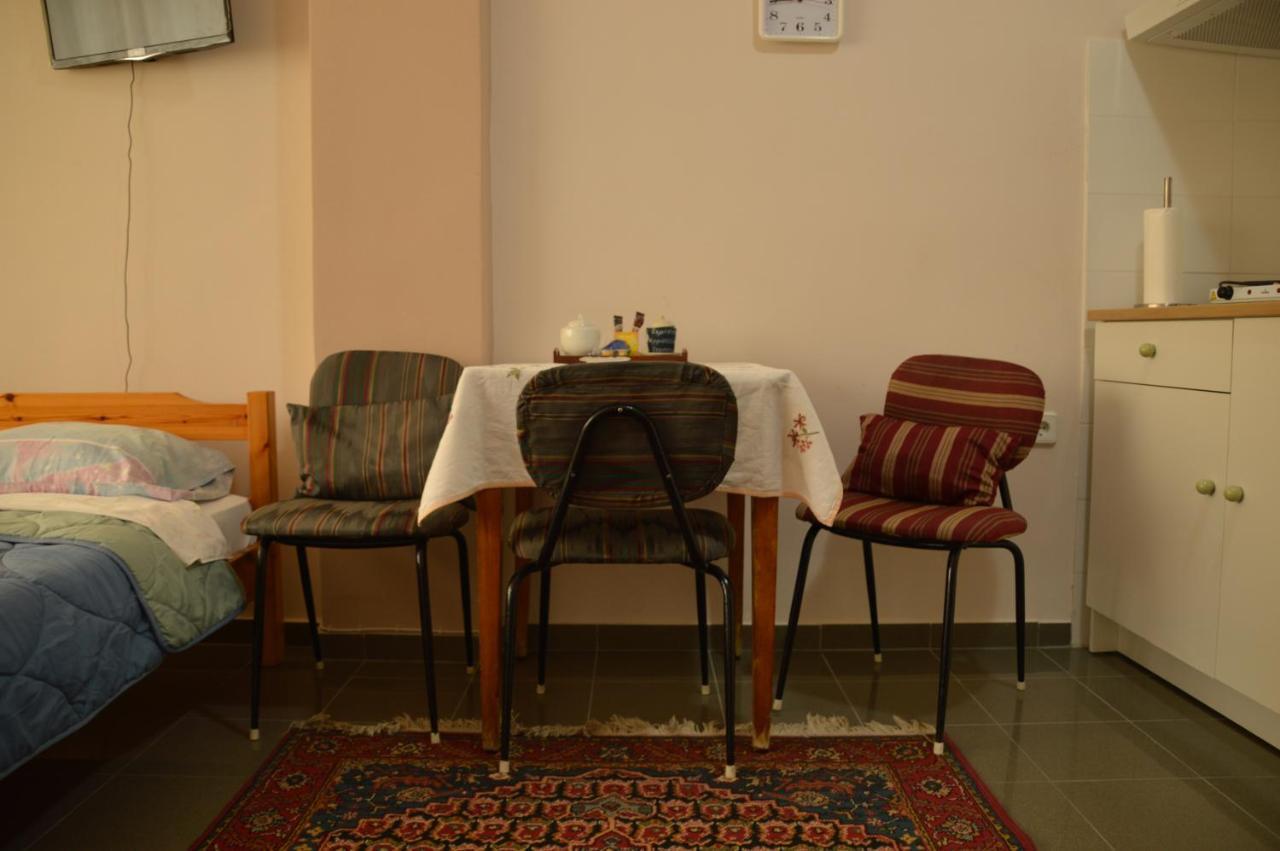 Eleni-Apartments Thessaloniki Buitenkant foto