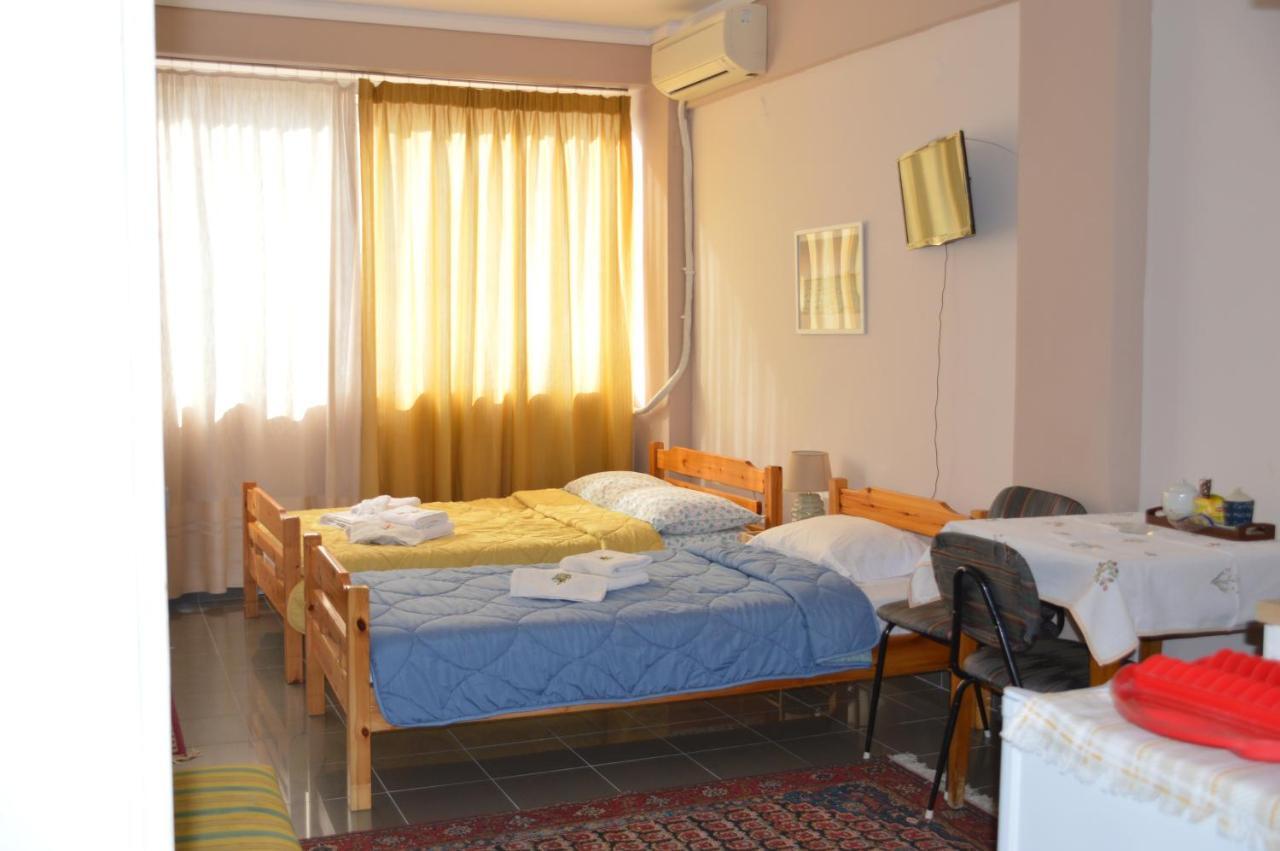 Eleni-Apartments Thessaloniki Buitenkant foto