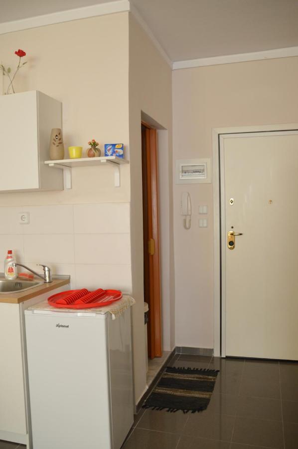 Eleni-Apartments Thessaloniki Buitenkant foto